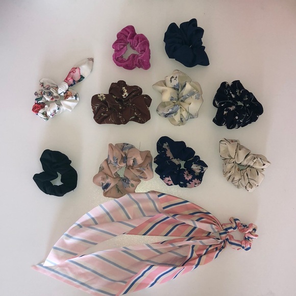 scrunchies! - Picture 1 of 1
